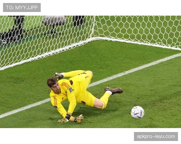 库尔图瓦王者归来，皇马强势逆转重燃卫冕希望