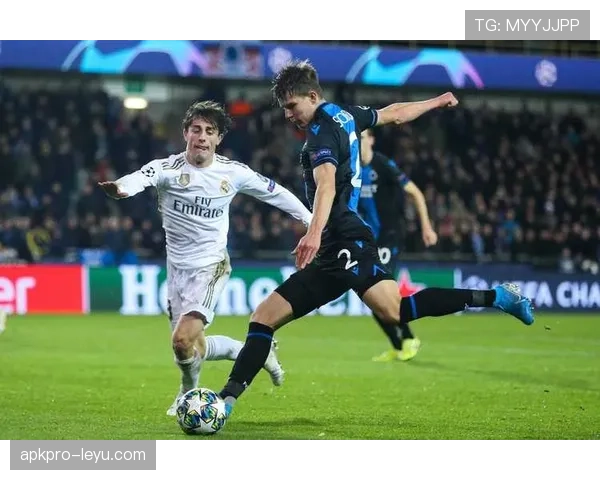 梅赫伦防守稳固，筑起联赛最强防线引关注