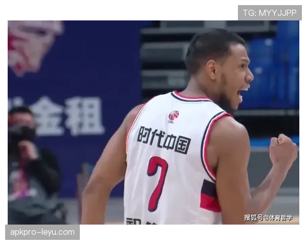 达尼洛伤愈复出状态回升，助力球队争冠前景升温