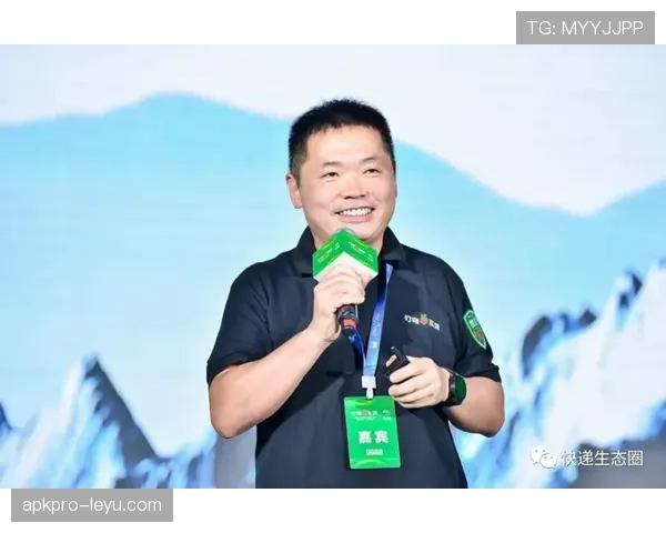 张玉宁穿得跟去街头买菜一样，千万年薪却一点架子都没有？