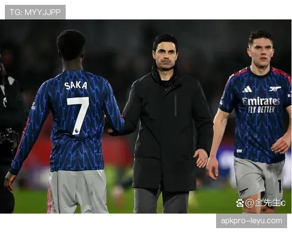 瓦伦西亚管理层决策争议逐步反映，球队赛季稳定性面临考验